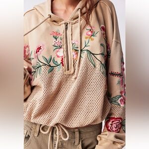 Free People NWOT Wild Flower Sweatshirt
